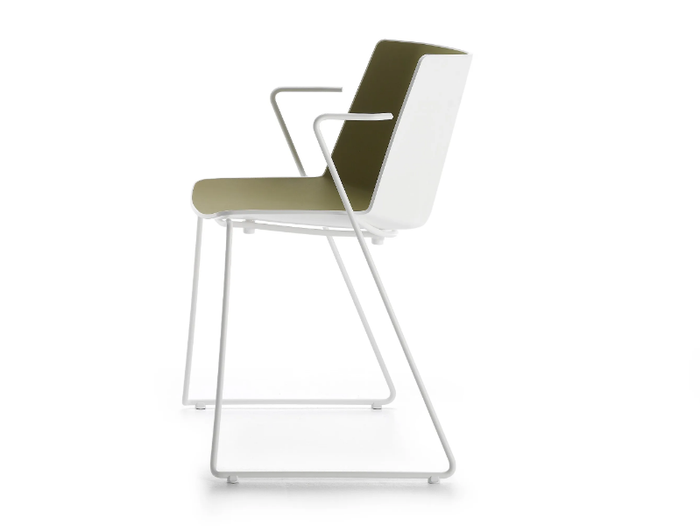 AÏKU - Sled base polypropylene chair with armrests _ MDF Italia